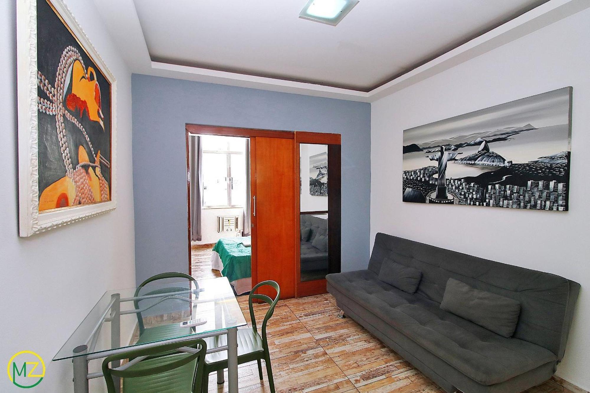 Apartamento Com Vista Lateral A