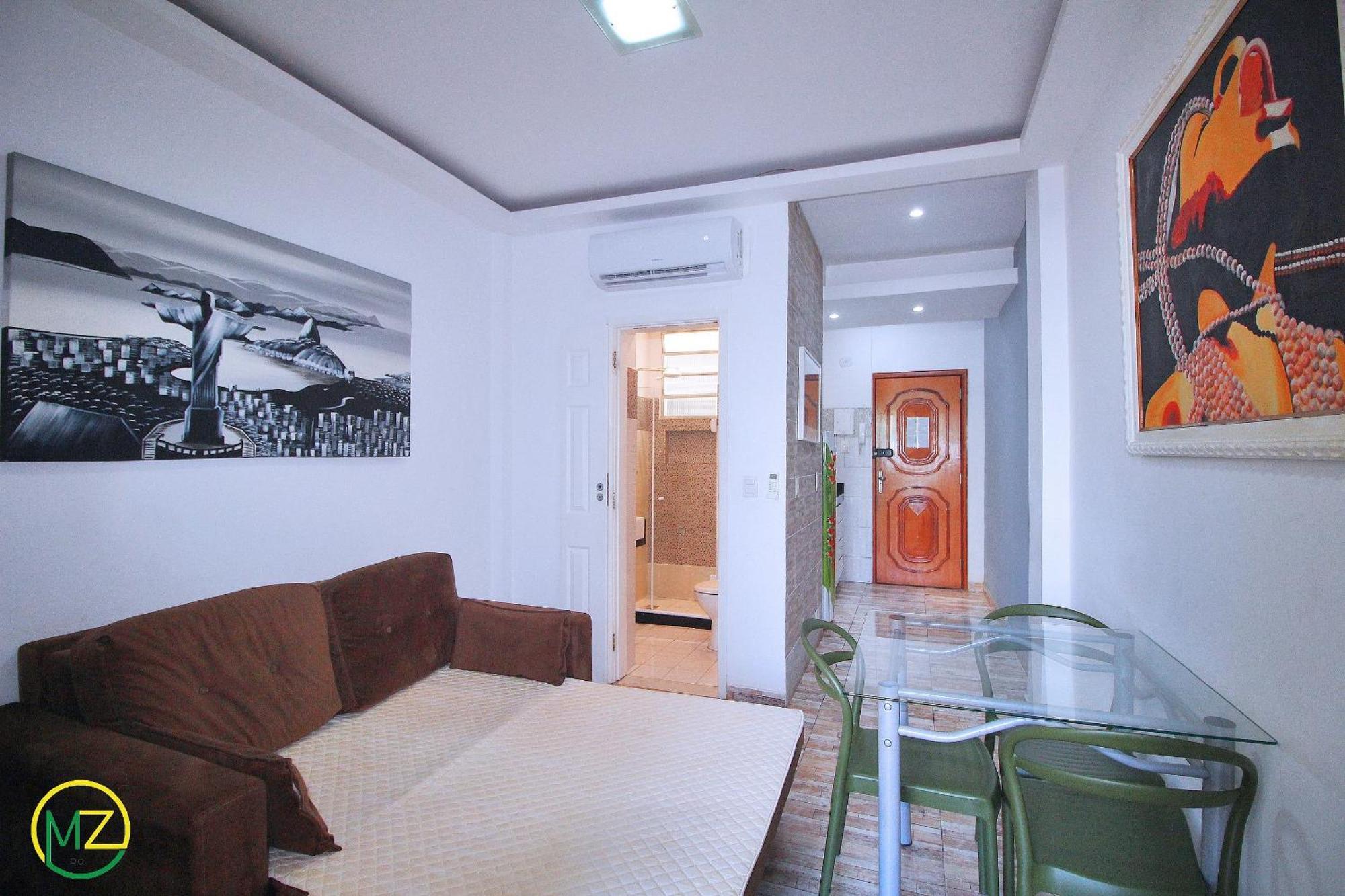 Apartamento Com Vista Lateral A